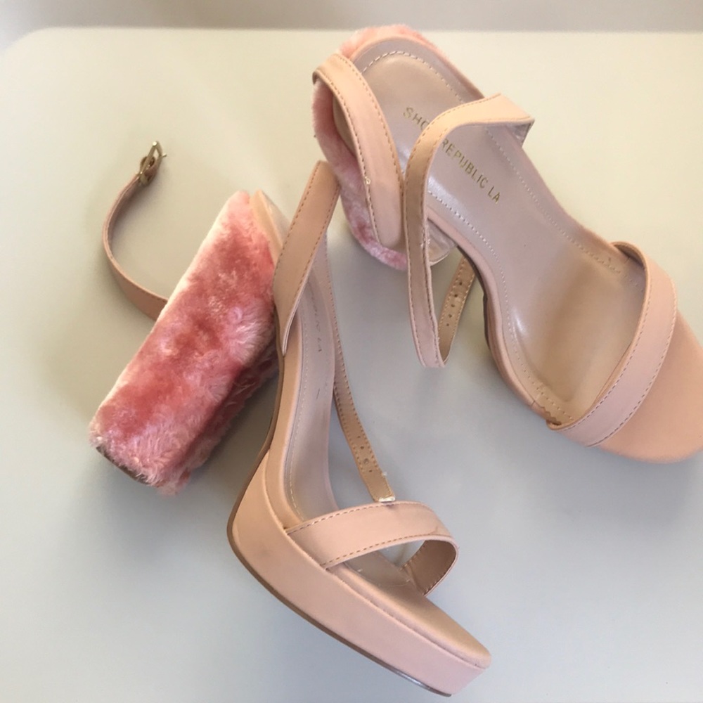 SHOE REPUBLIC LA TEDDY HEEL PINK SIZE 8
